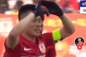 真甜谭龙社媒晒比心庆祝：最好的生日礼物 胜利很快就会到来